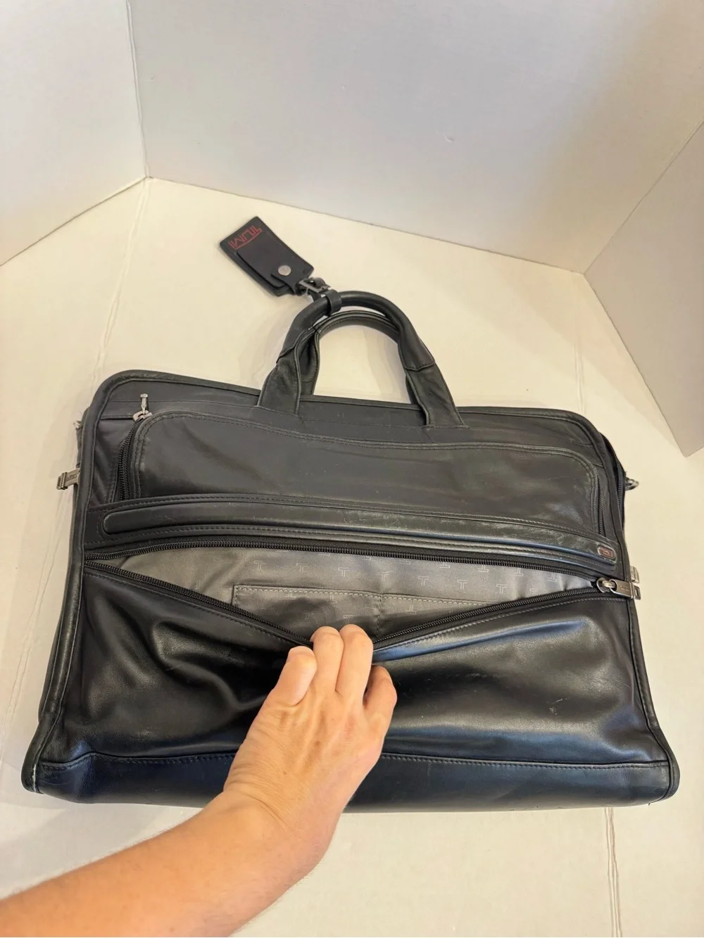 Tumi Leather Organizer Computer Brief Case 12